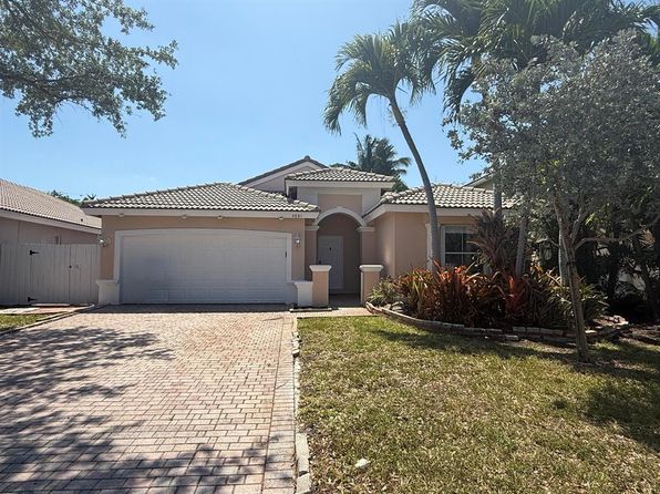 4891 SW 34th Ter