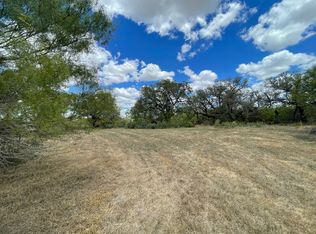 113 County Road 2644, Moore, TX 78057