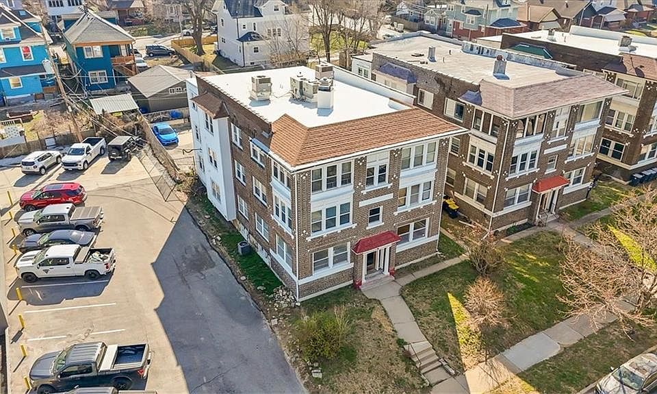 1st image of 3311 Gillham Rd #2N