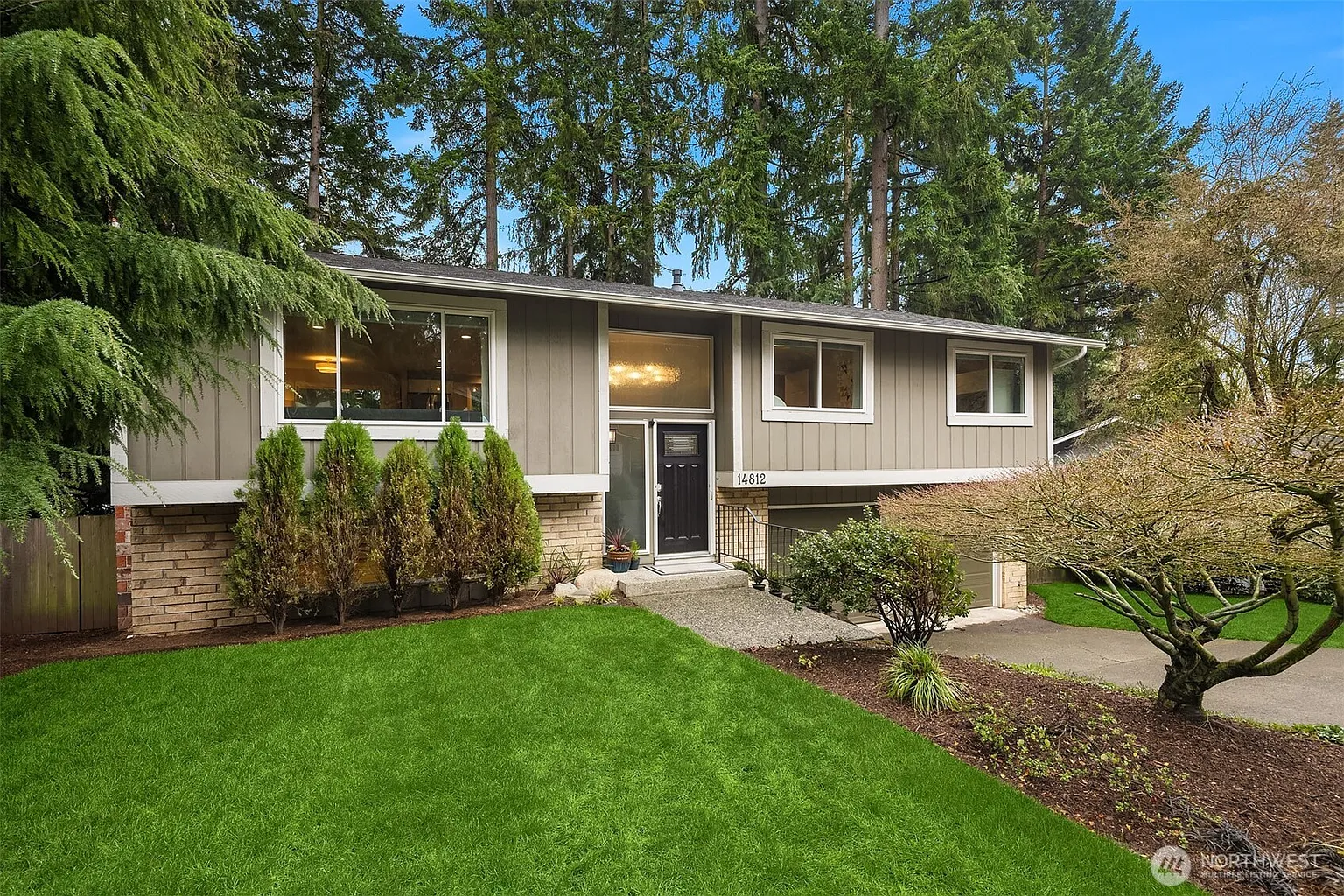 14812 107th Avenue NE photo 1