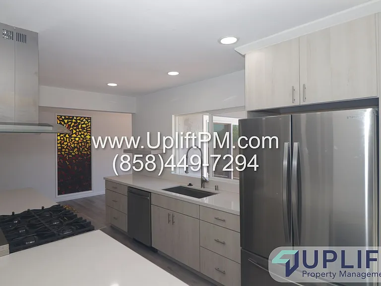 1635 Yost Dr — Photo 8