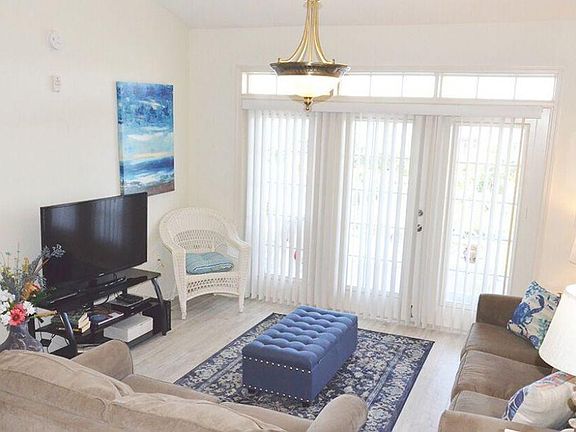 5th image of 225 Atlantis Cir Unit 305A