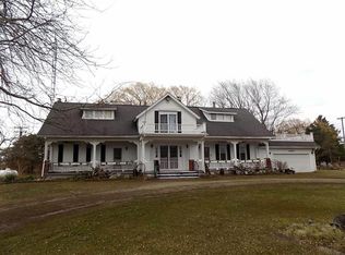 5405 S Lakeshore Rd, Harbor Beach, MI 48441