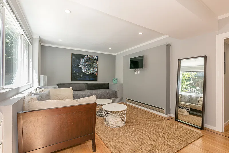(By: International Executive Rentals) — Photo 3