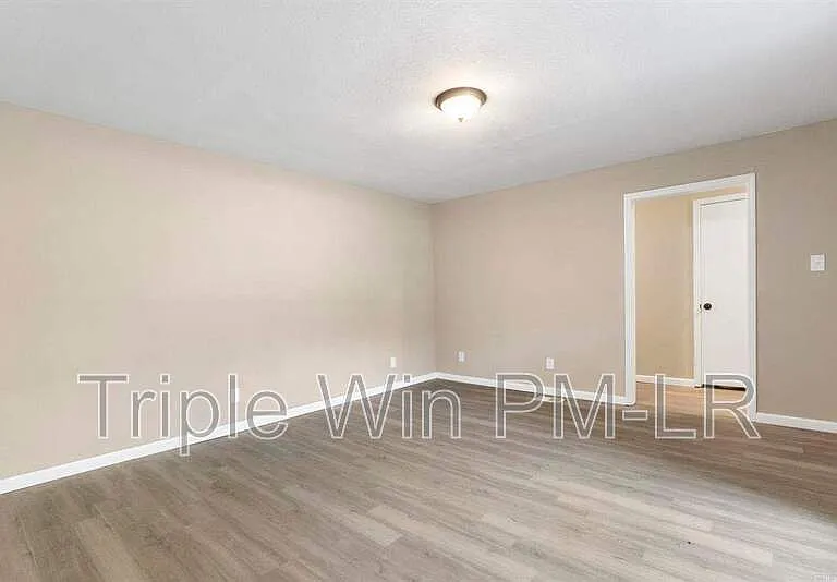9914 Pinnacle Valley Rd — Photo 39