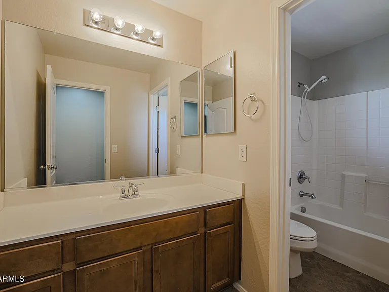 3551 E Tulsa St — Photo 24