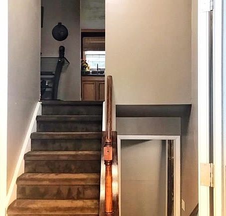 2nd image of 4304 Amblewood Ln