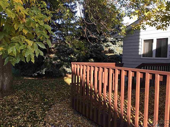 3rd image of 4903 S Quail Run Ave