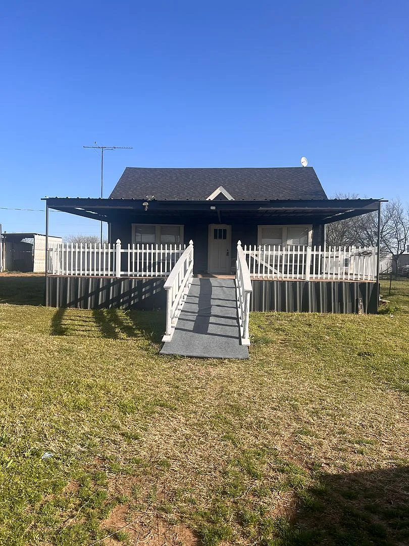 Simple, affordable, living — Photo 1