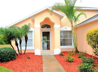2090 Twelve Oaks Dr SE, Palm Bay, FL 32909