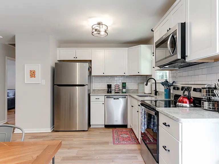 7104 Bunche St — Photo 10