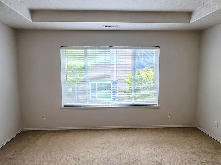20781 SW Skiver St — Photo 19