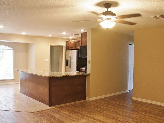 5th image of 1410 Cherrywood Ave