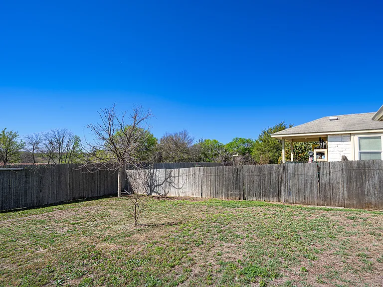 2404 Christoff Loop — Photo 21