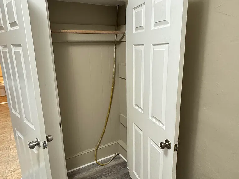 215 Notre Dame Ave #1 — Photo 9