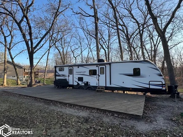 12004 Fox Glove Ct, Unionville, MO 63565