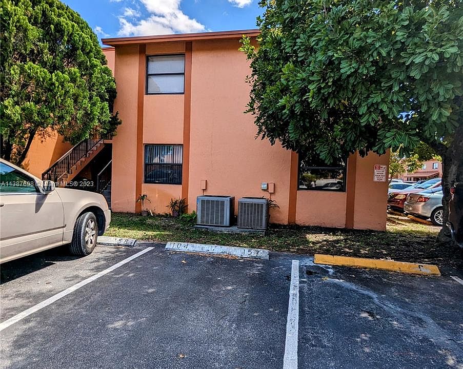 1st image of 6425 W 27th Ct APT 204-6