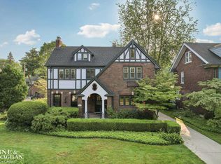 1228 Kensington Ave, Grosse Pointe Park, MI 48230