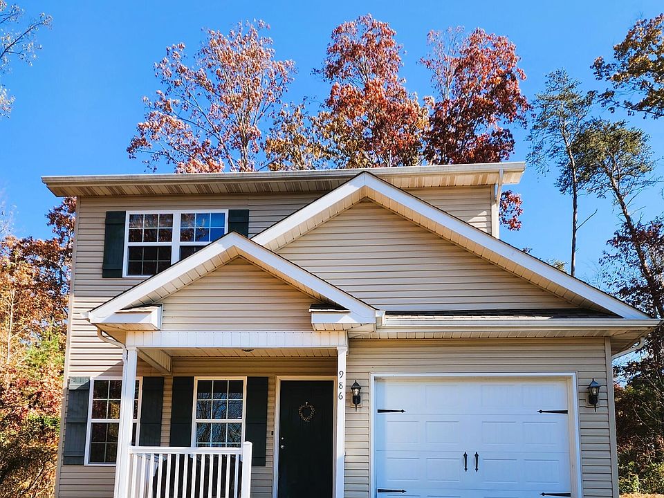 1st image of 986 Norwood Village Ln