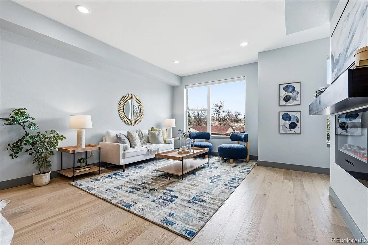 2 bed, 2.5 bath, 1382 sqft, $2,750 — Photo 3
