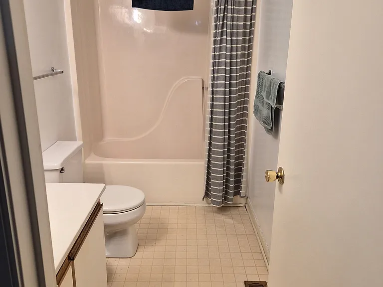 318 Pheasant Run Ct — Photo 8