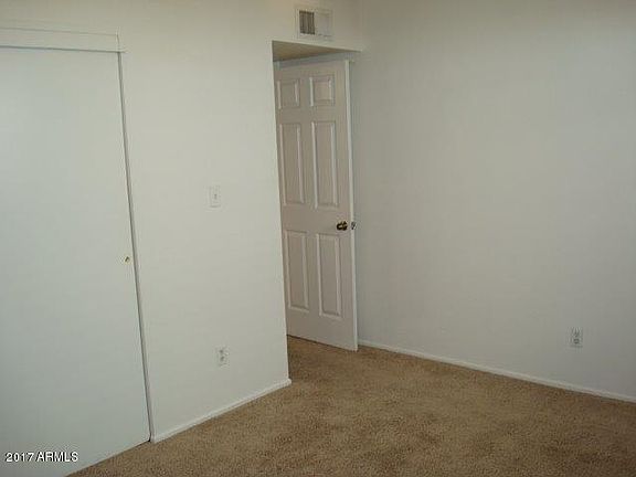 5th image of 1138 N Dresden Cir