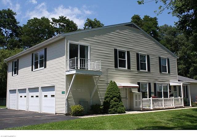 1st image of 1146 Village Ln