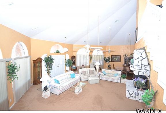 3rd image of 1828 Newberry Dr