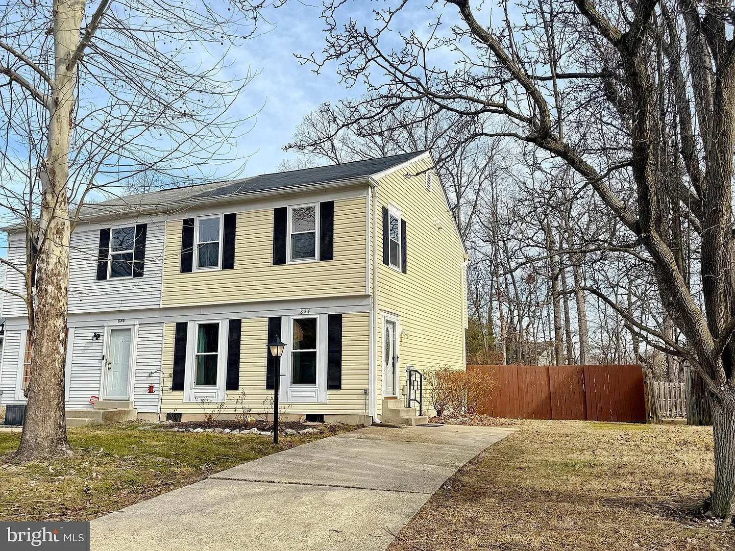 824 Indian Head Ave photo 1