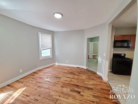 3rd image of 271 21st St Floor 2