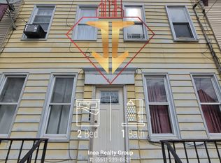 31 W 54th St #3, Bayonne, NJ 07002