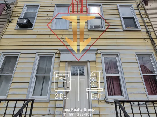 31 W 54th St #3, Bayonne, NJ 07002