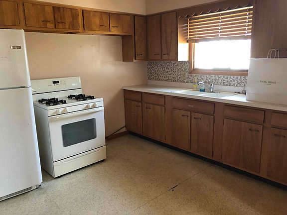 Large eat in kitchen