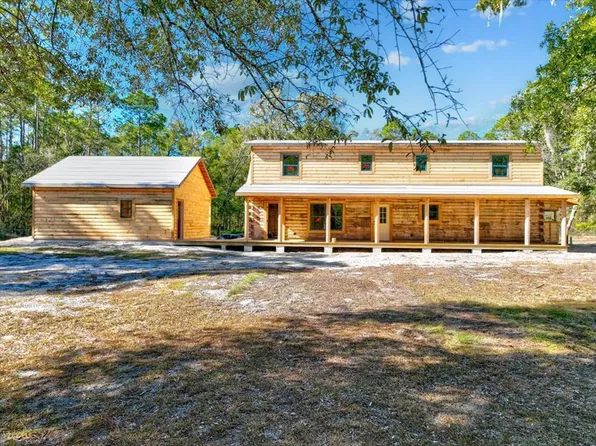 560 NE 796th St, Old Town, FL 32680