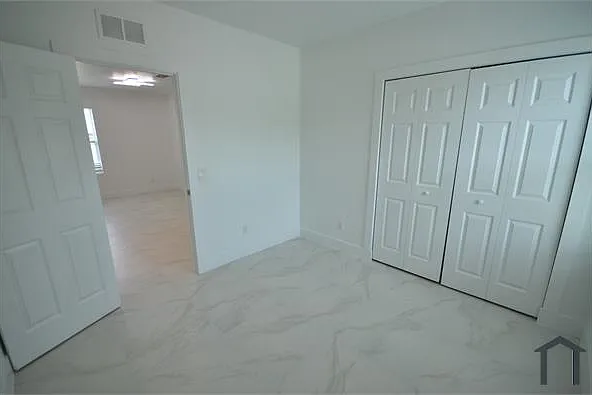 2197 Davis Ct — Photo 15