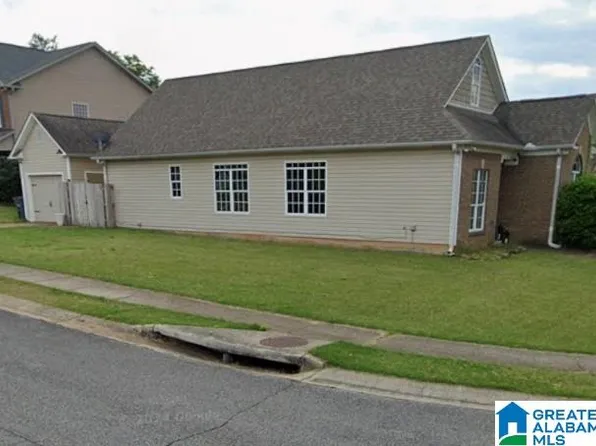 1040 Alden Glen Dr, Moody, AL 35004
