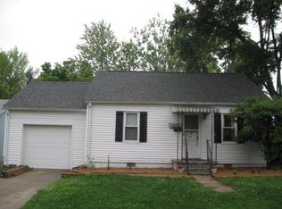 408 E Sibley St, Fairfield, IL 62837