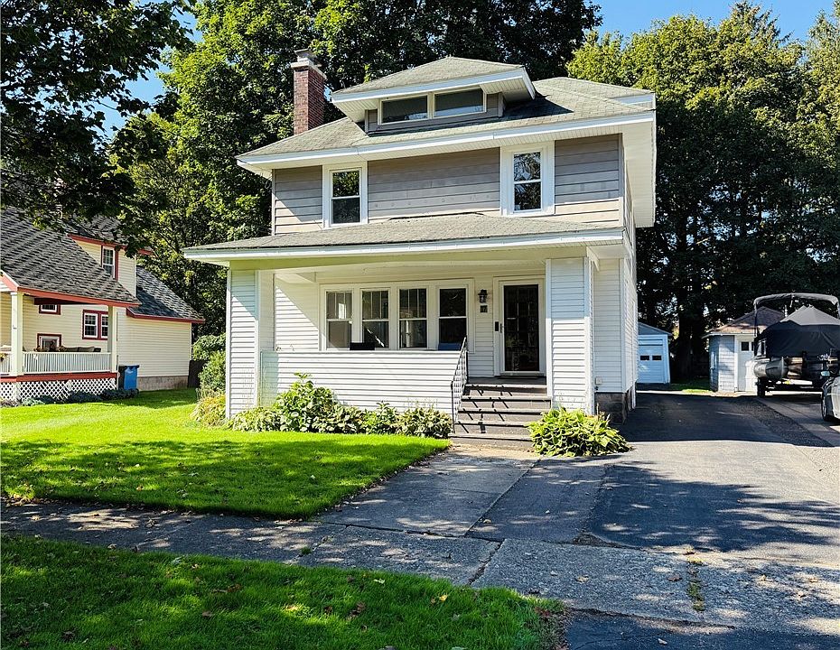 1st image of 17 Cedar St