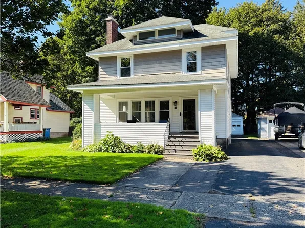 17 Cedar St, Cortland, NY 13045