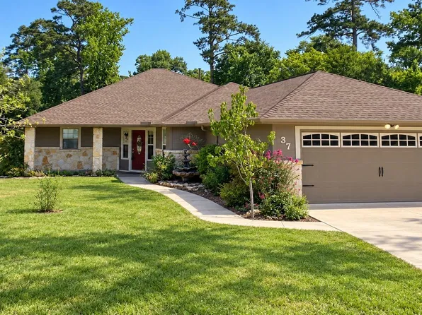 37 Wildwood Lake Dr, Huntsville, TX 77340