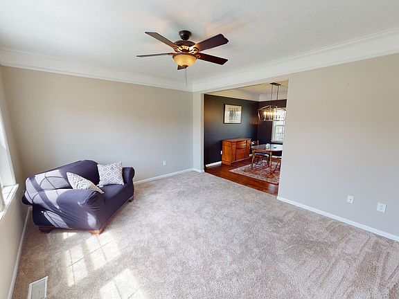 5th image of 4811 Ashbrook Dr