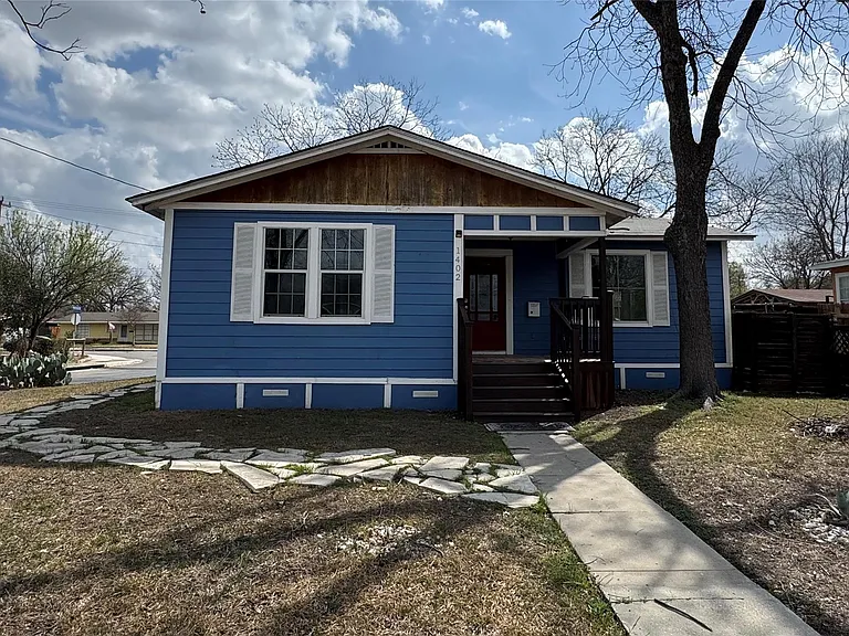 1402 Mardell St — Photo 1