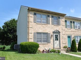 2682 Northfield Dr, East Petersburg, PA