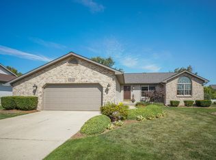 1017 Flickerham Dr, Grand Ledge, MI