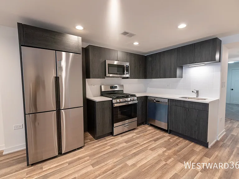 4853 N Kenmore Ave #G — Photo 2