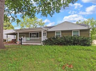8807 Kentucky Ave, Kansas City, MO 64138