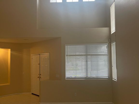 5th image of 25639 Frost Ln