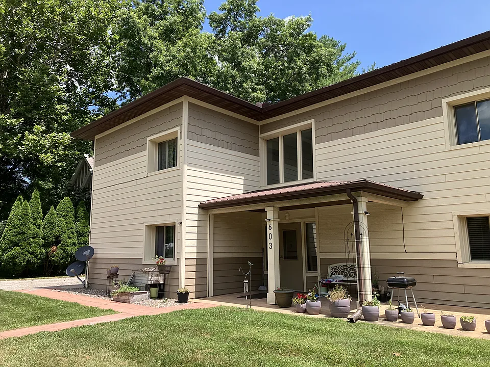 601 N State St #2A