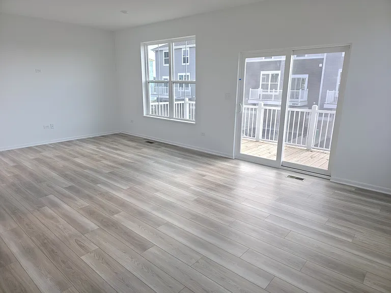 14932 S McCarthy Cir — Photo 5