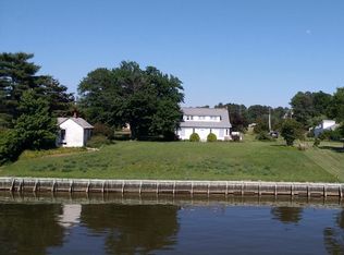 193 Branson Cove Rd, Hague, VA 22469